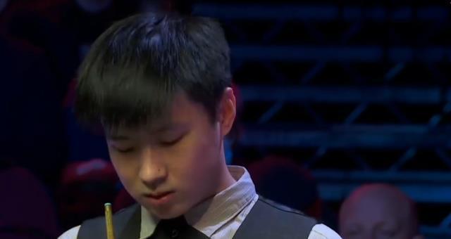 果然！利兹联主场3-1爆冷击败切尔西，利物浦范戴克和萨拉赫下滑